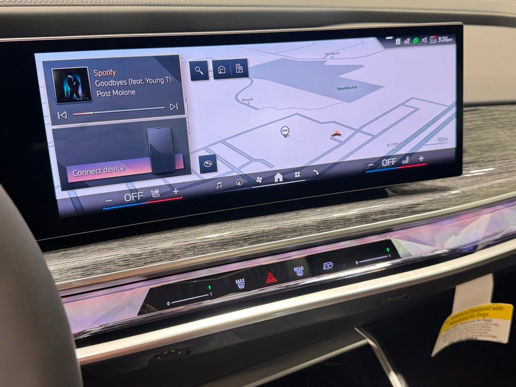 Used 2025 BMW 760i xDrive image 8