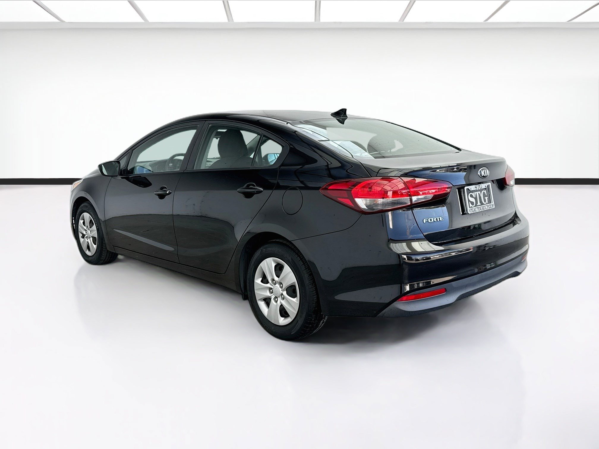 Used 2018 Kia Forte LX w/ LX Rear Camera Package FWD image 6