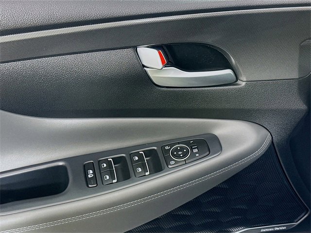 Used 2023 Hyundai Santa Fe SEL w/ Premium Package image 18