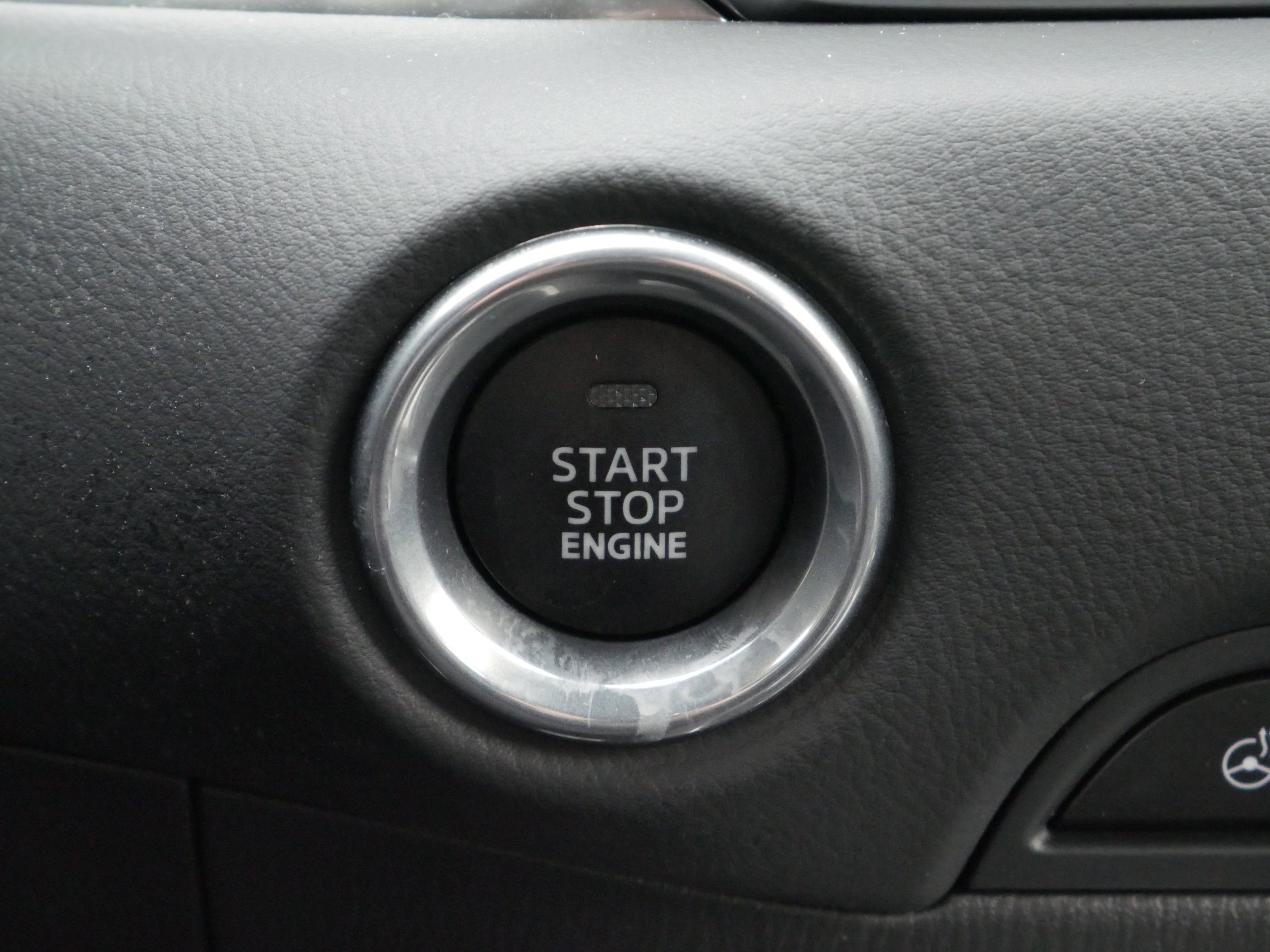 Used 2024 MAZDA CX-5 Signature image 9