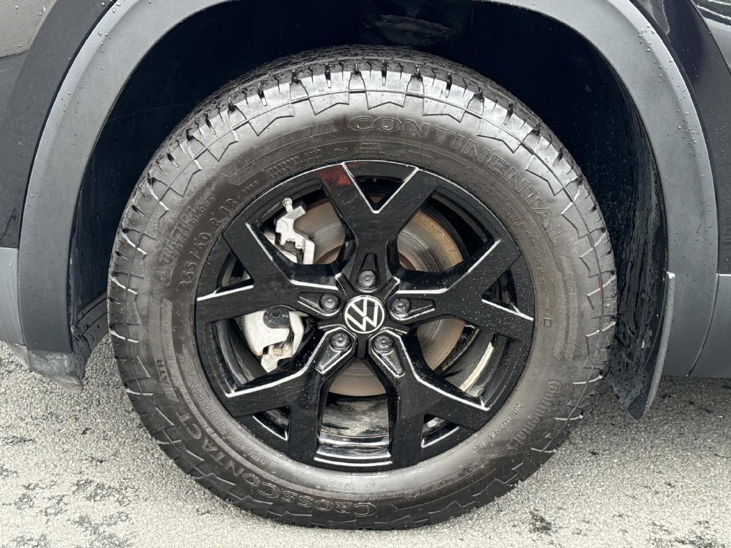 Used 2024 Volkswagen Atlas Peak Edition SEL AWD/4WD image 8
