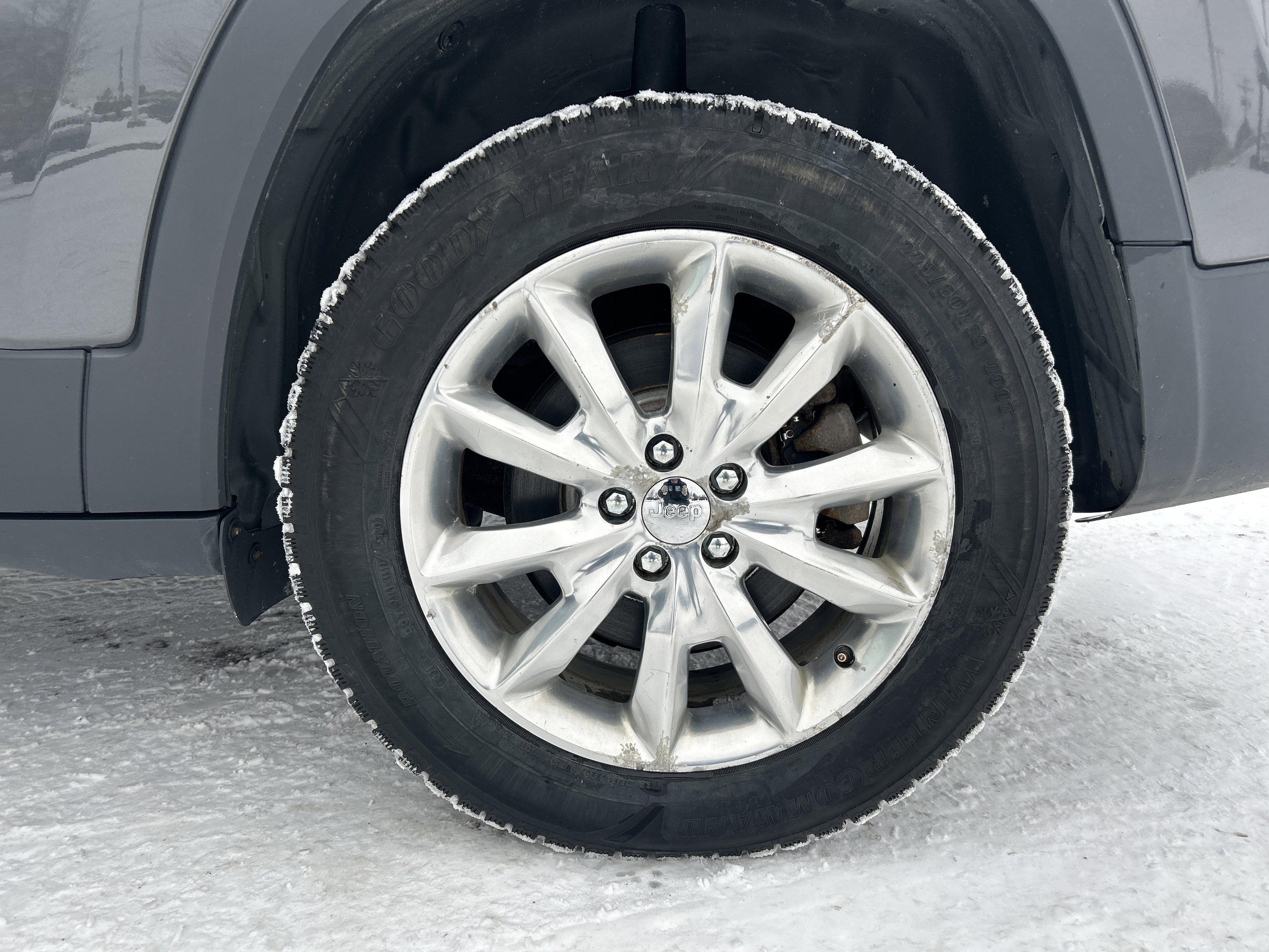 Used 2017 Jeep Cherokee Limited image 22