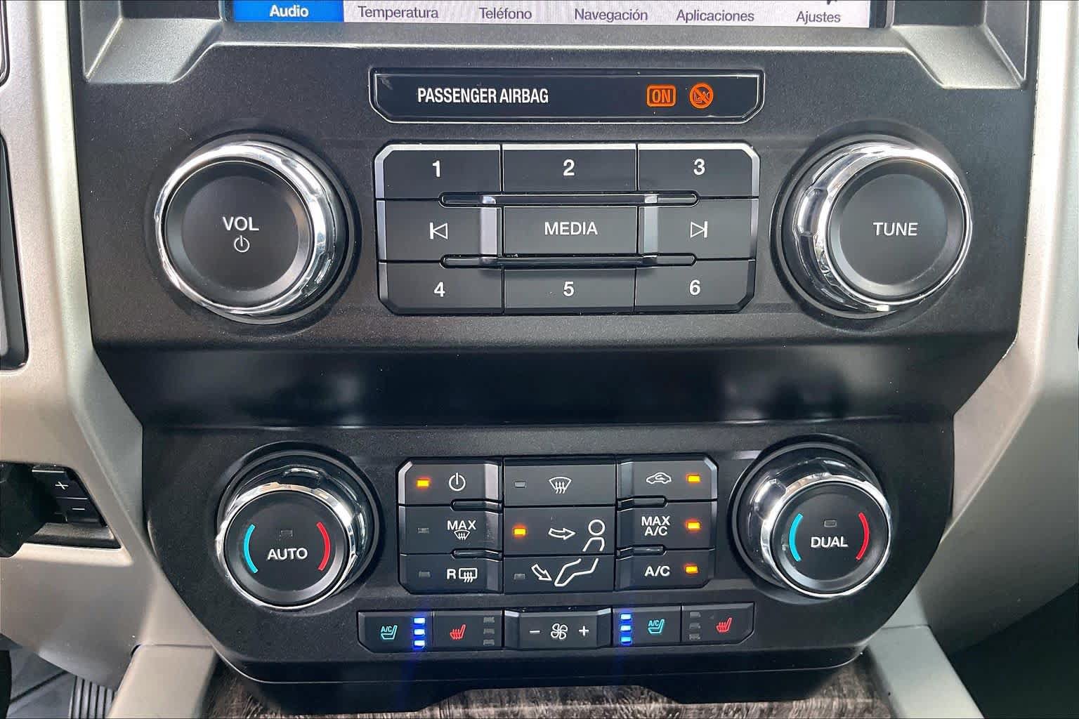Used 2019 Ford F250 Lariat w/ Lariat Value Package AWD/4WD image 32