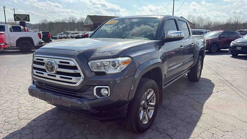 Used 2018 Toyota Tacoma Limited AWD/4WD image 4