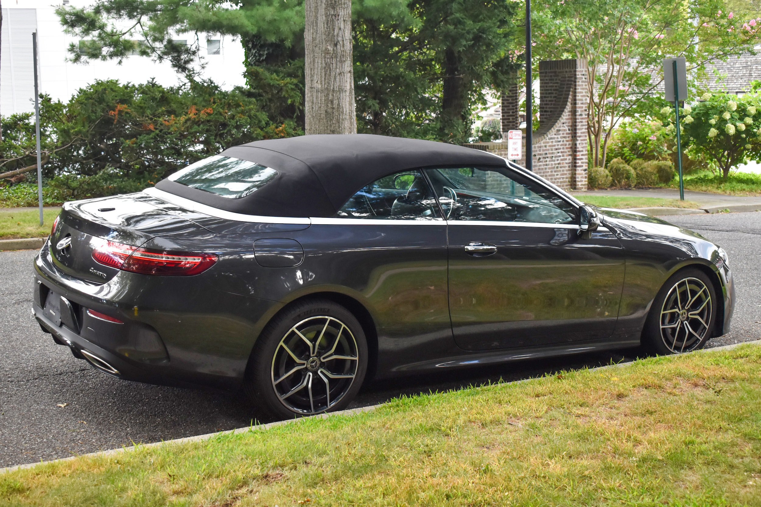 Used 2021 Mercedes-Benz E 450 4MATIC Cabriolet w/ AMG Line image 7