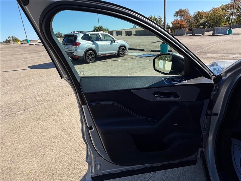 Used 2019 Jaguar F-PACE S image 30