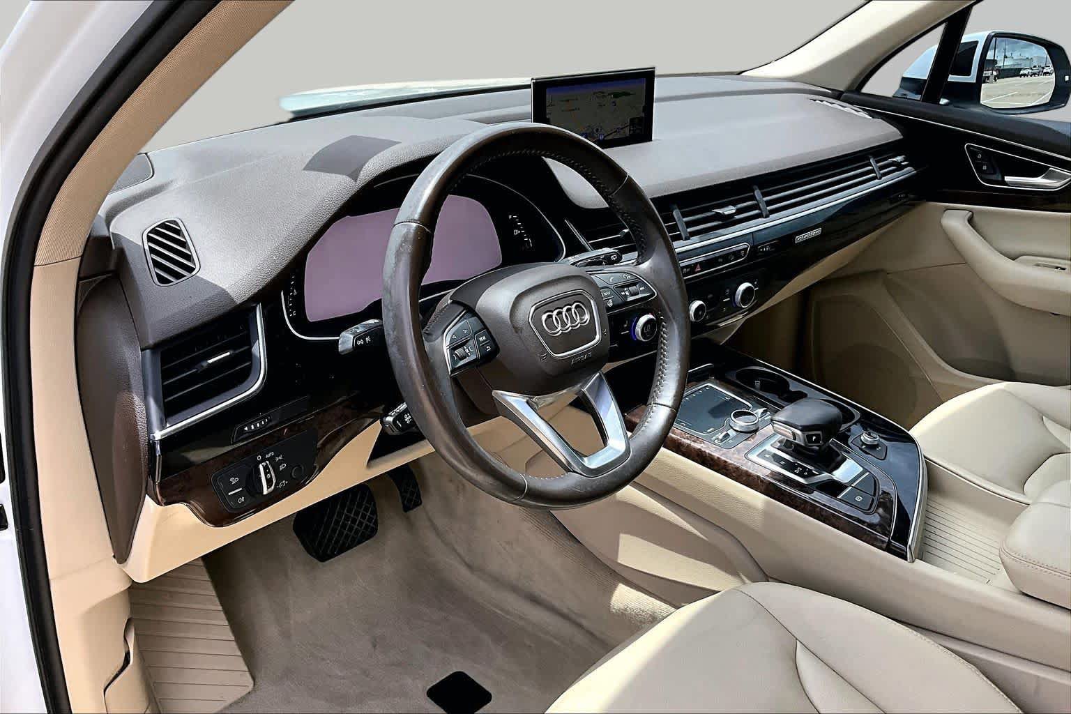 Used 2017 Audi Q7 3.0T Premium Plus AWD/4WD image 18
