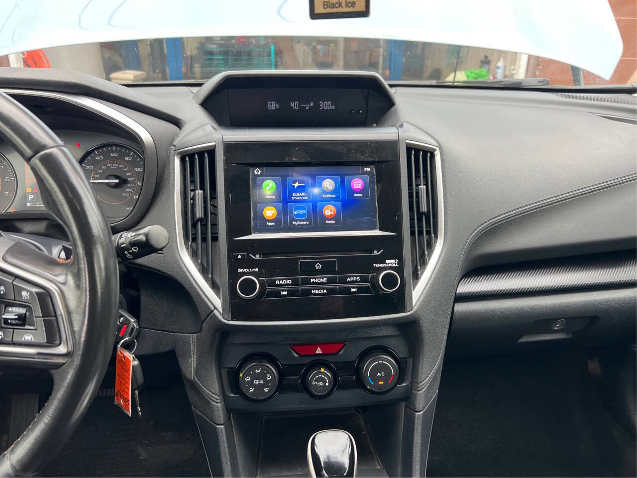 Used 2019 Subaru Crosstrek 2.0i Premium w/ Eyesight System image 13