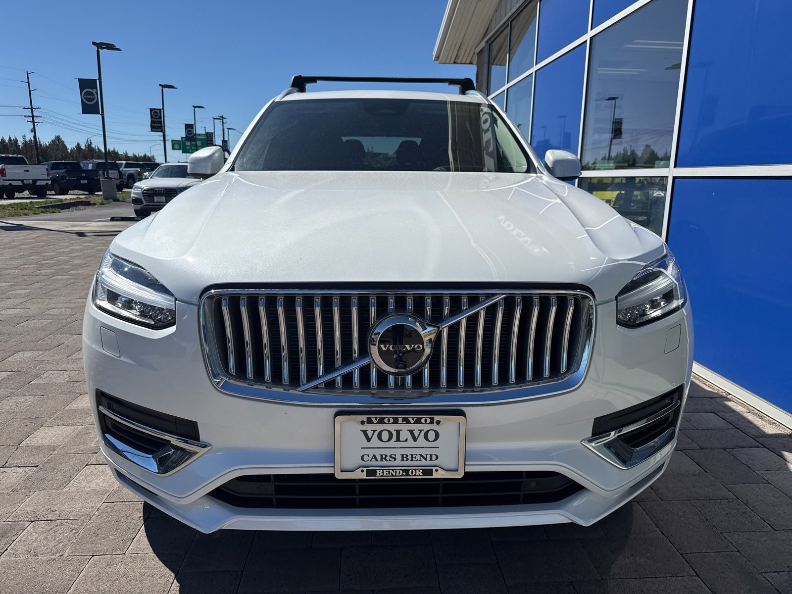 Used 2025 Volvo XC90 T8 Ultra w/ Protection Package Premier image 6