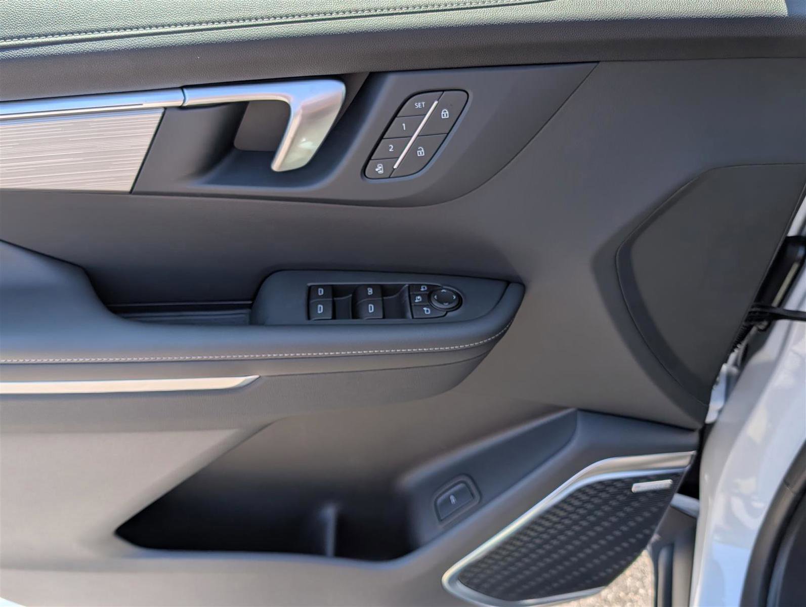 New 2026 Buick Enclave Preferred w/ Power Package image 17