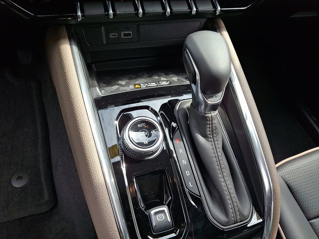 New 2026 GMC Canyon Denali AWD/4WD image 11