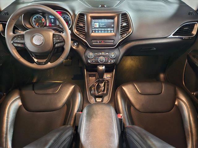 Used 2020 Jeep Cherokee Latitude Plus image 17