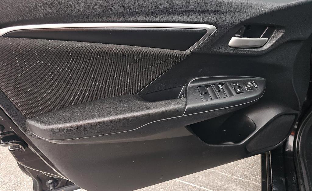 Used 2015 Honda Fit EX-L image 11