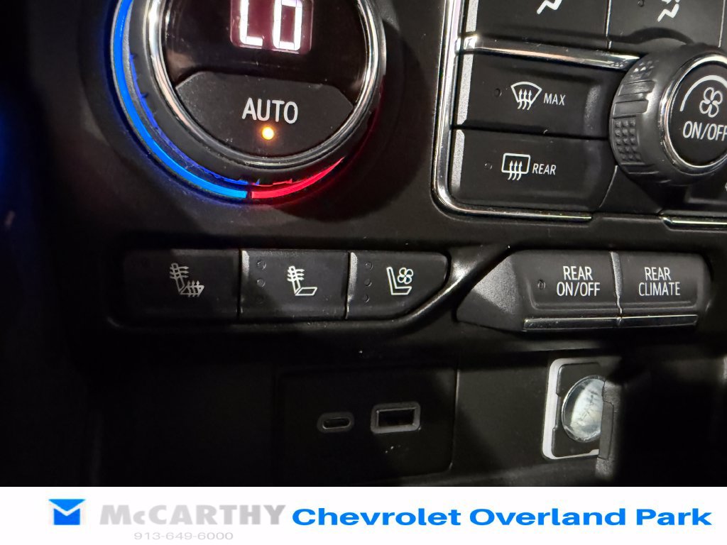 Used 2021 Chevrolet Tahoe Premier w/ Premium Package AWD/4WD image 26