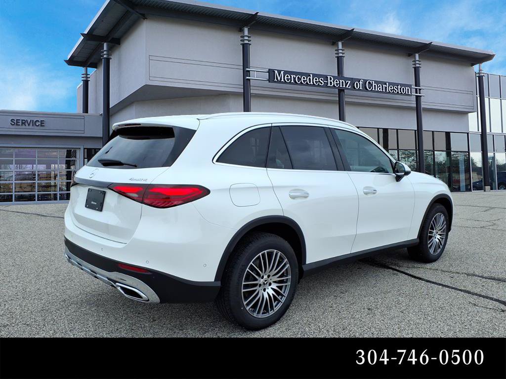 Used 2026 Mercedes-Benz GLC 300 4MATIC image 3