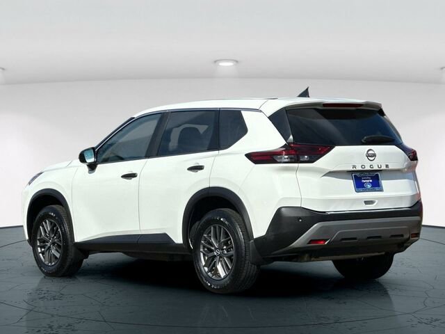 Used 2023 Nissan Rogue S image 4