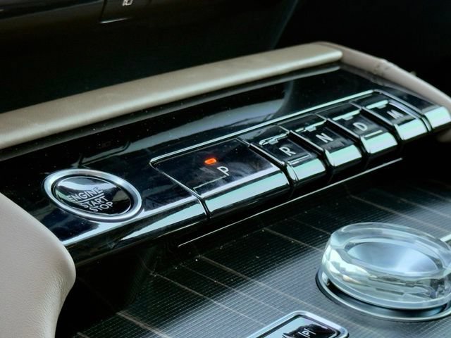 Used 2025 Lincoln Navigator L Black Label AWD/4WD image 22