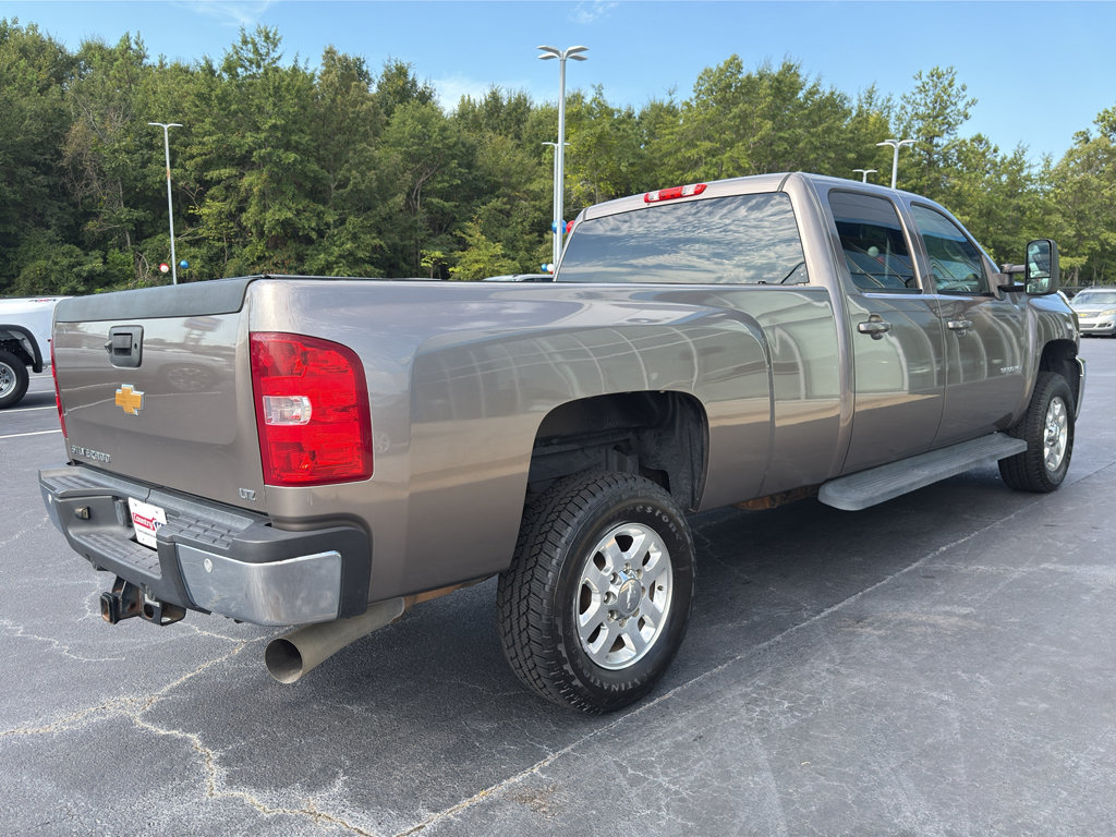 Used 2014 Chevrolet Silverado 3500 LTZ w/ LTZ Plus Package RWD image 6