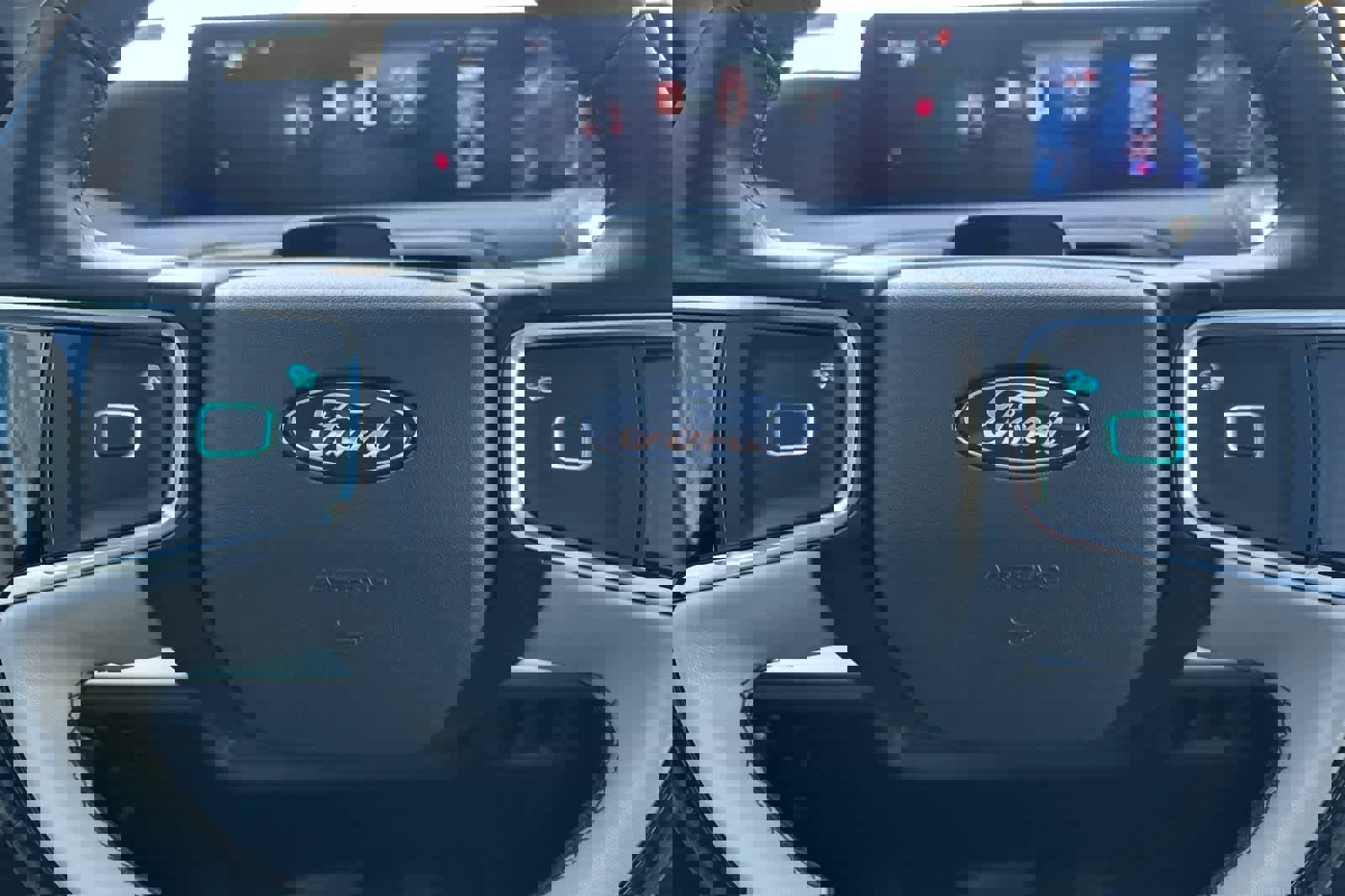 Certified 2025 Ford Expedition Platinum image 25