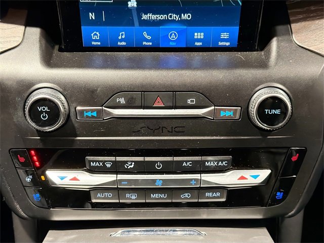 Used 2020 Ford Explorer Platinum w/ Premium Technology Package image 14