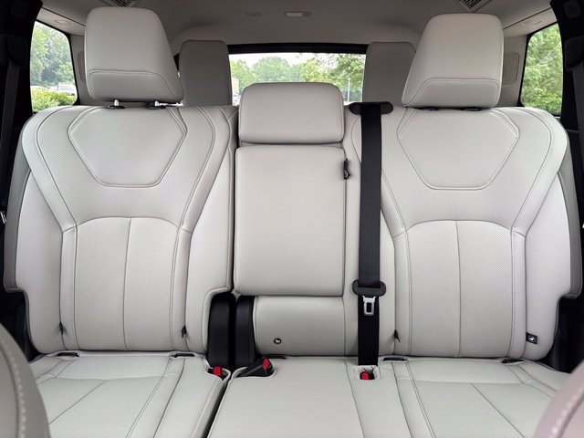 New 2027 INFINITI QX60 Luxe w/ Cargo Package AWD/4WD image 25