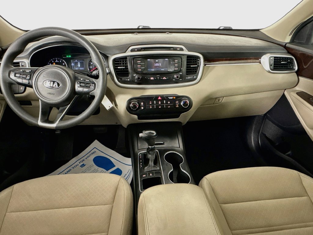 Used 2017 Kia Sorento AWD image 22
