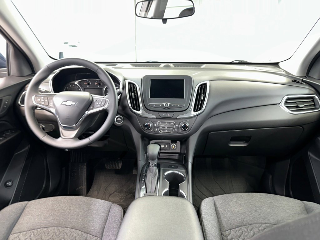 Certified 2024 Chevrolet Equinox LT w/ LPO, Floor Liner Package image 30