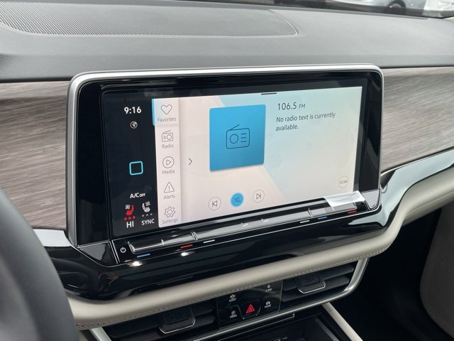 New 2025 Volkswagen Atlas SEL image 13