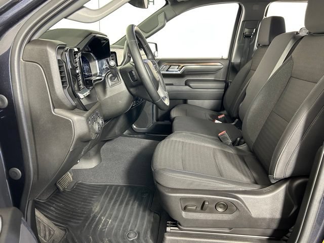 Used 2024 Chevrolet Silverado 1500 RST w/ Z71 Off-Road Package AWD/4WD image 31