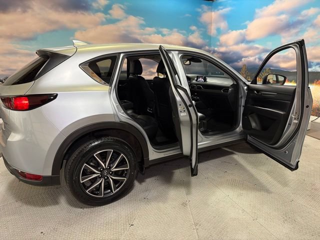 Used 2018 MAZDA CX-5 Touring w/ Preferred Equipment Package AWD/4WD image 46
