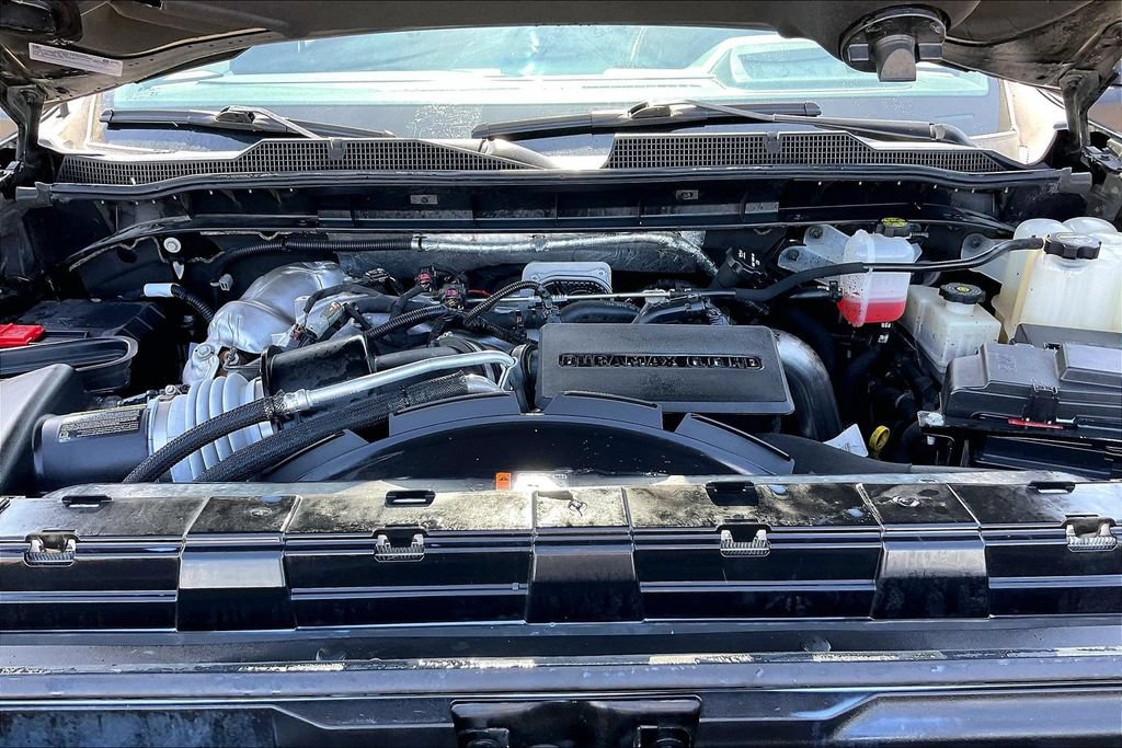 Used 2024 Chevrolet Silverado 3500 High Country w/ Technology Package AWD/4WD image 31