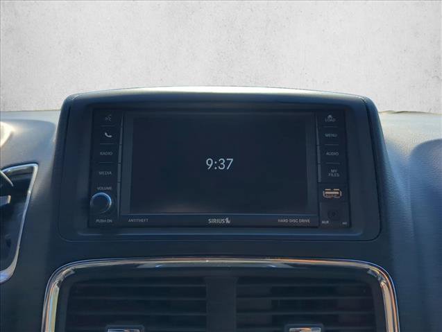 Used 2017 Dodge Grand Caravan SXT FWD image 17