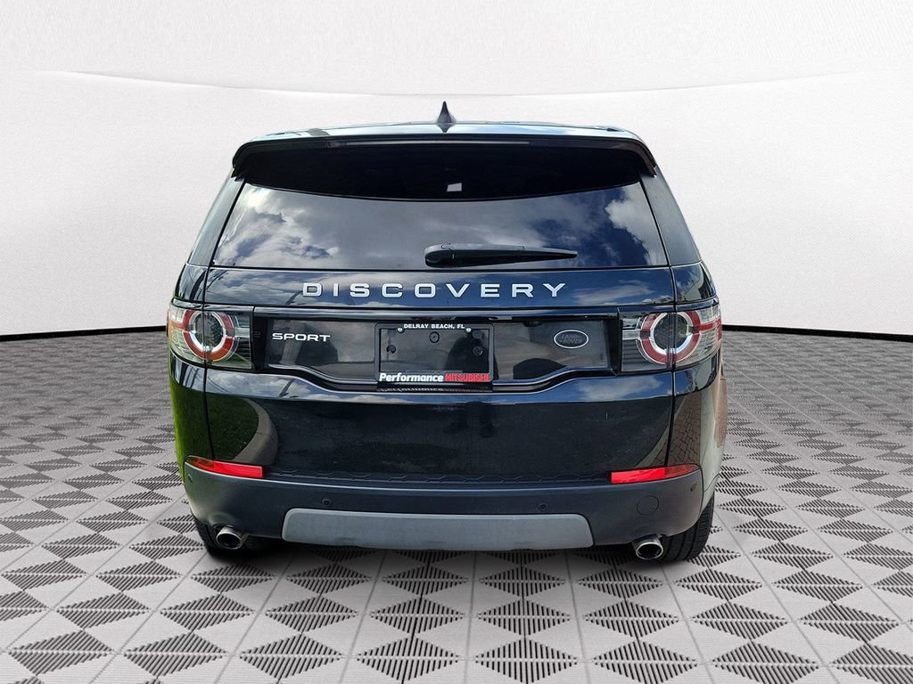 Used 2018 Land Rover Discovery Sport SE image 5