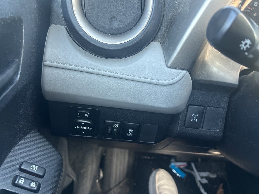 Used 2013 Toyota RAV4 LE image 22