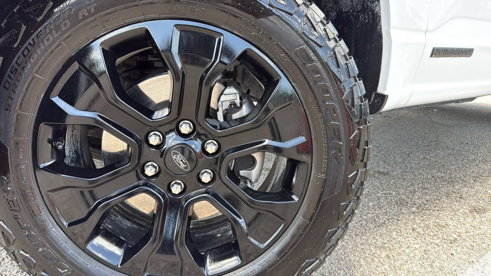 Certified 2022 Ford F150 XL w/ STX Black Appearance Package RWD image 29