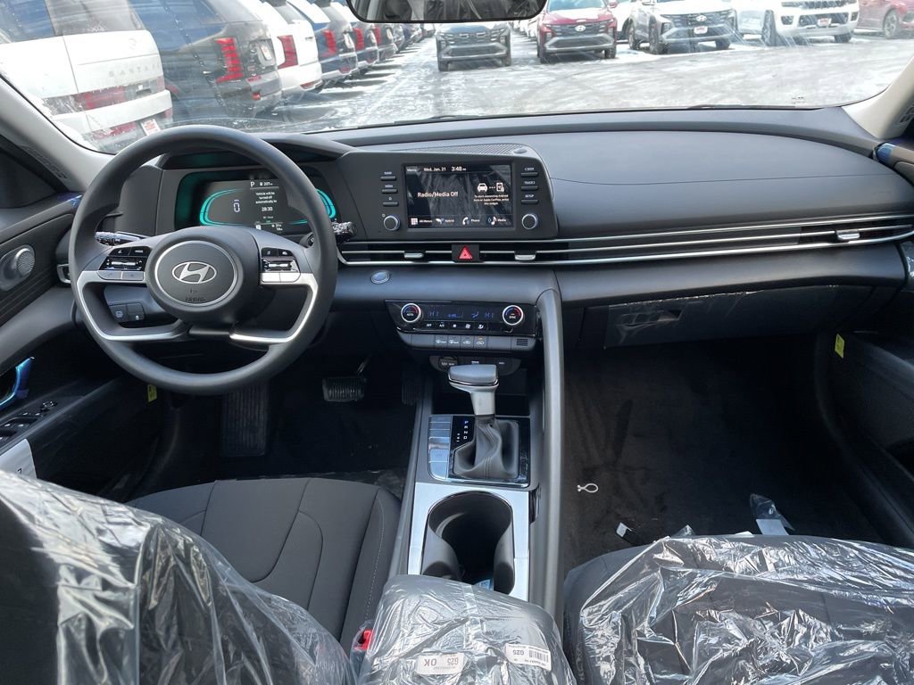 New 2026 Hyundai Elantra Blue image 7