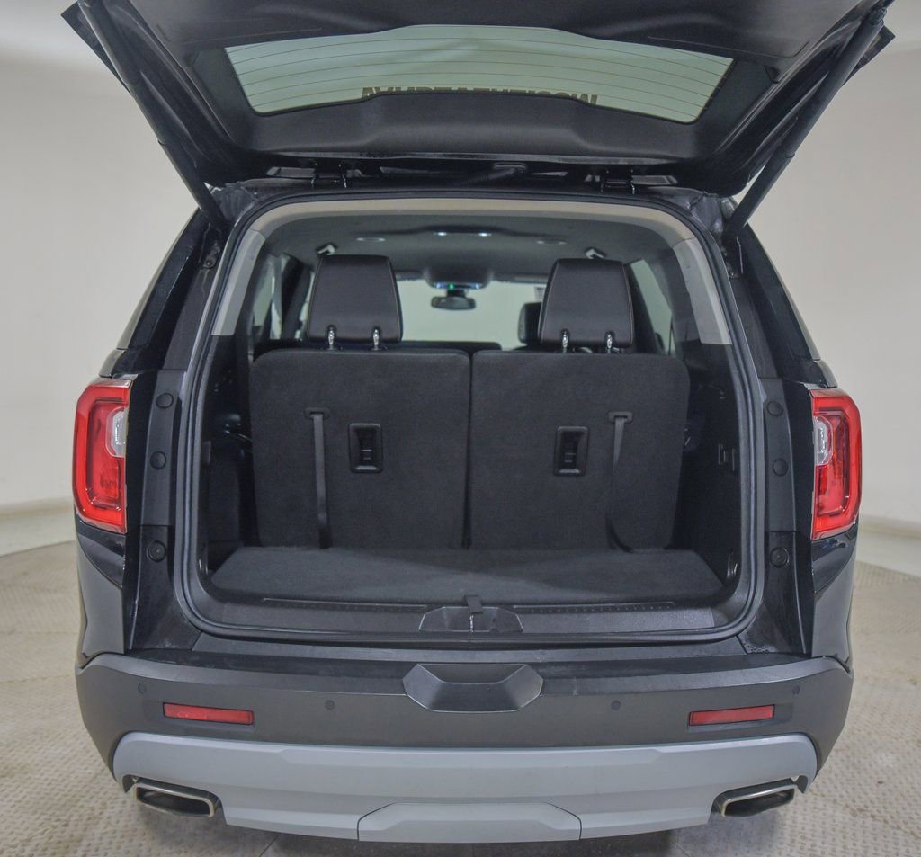 Used 2023 GMC Acadia SLT FWD image 13