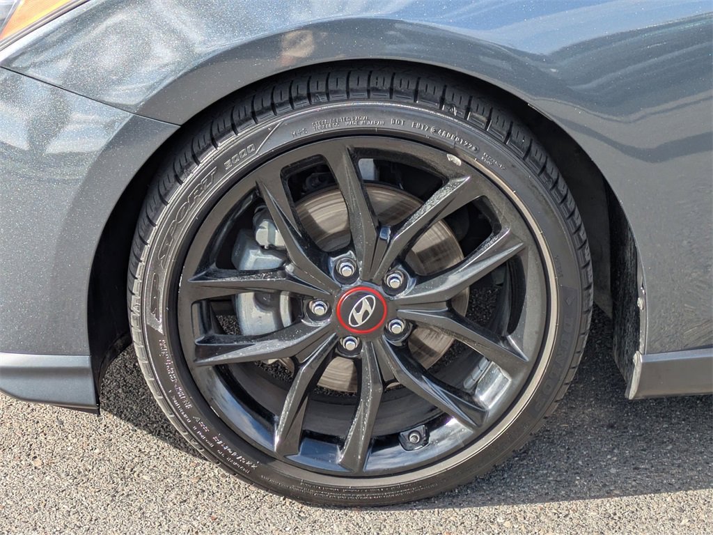 Used 2019 Hyundai Veloster Turbo R-Spec image 11