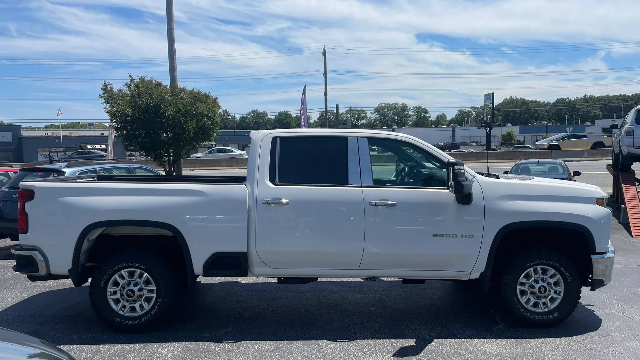 Used 2022 Chevrolet Silverado 2500 W/T w/ WT Convenience Package AWD/4WD image 5