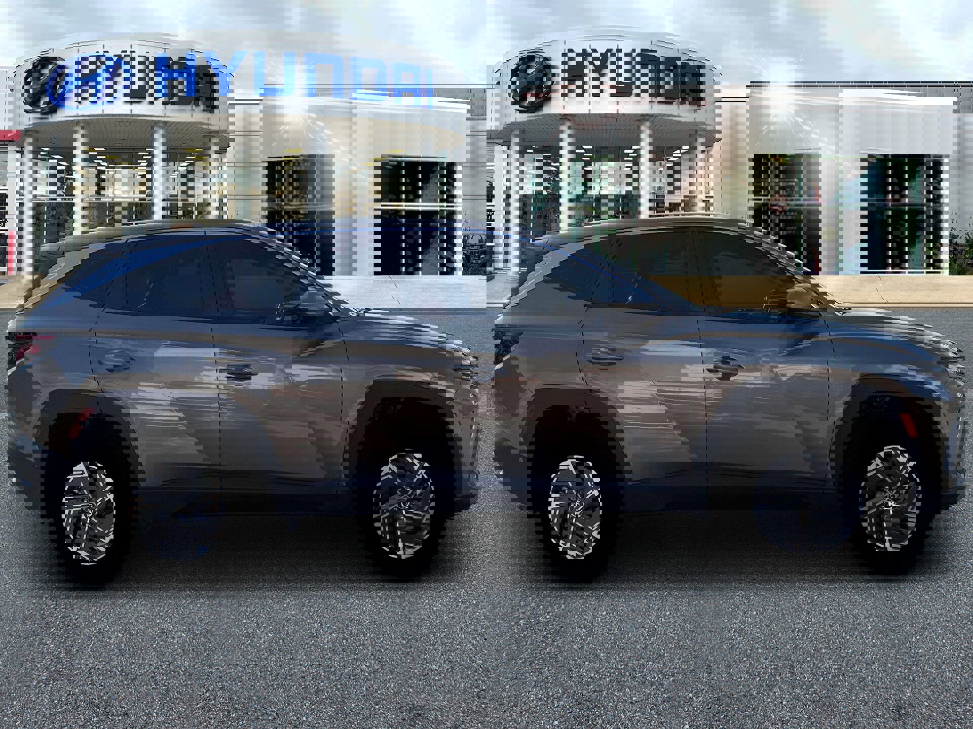 New 2026 Hyundai Tucson Blue SE image 9