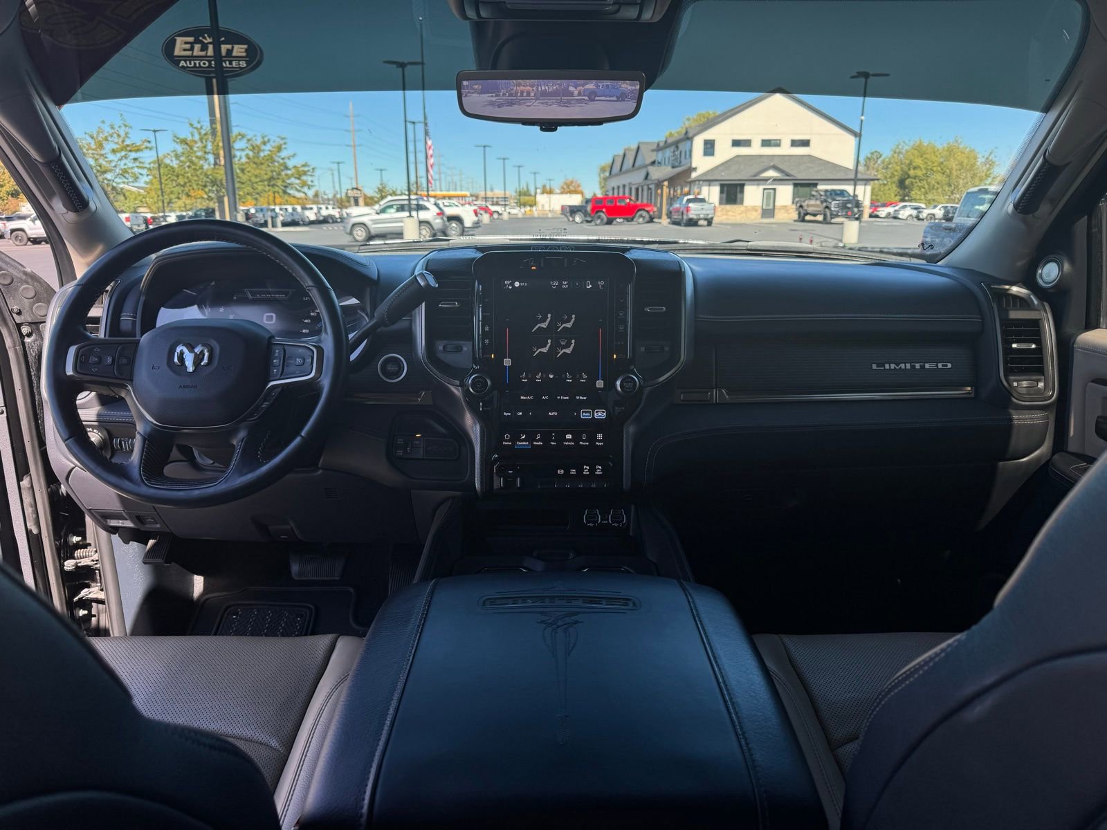 Used 2023 RAM 3500 Limited AWD/4WD image 33