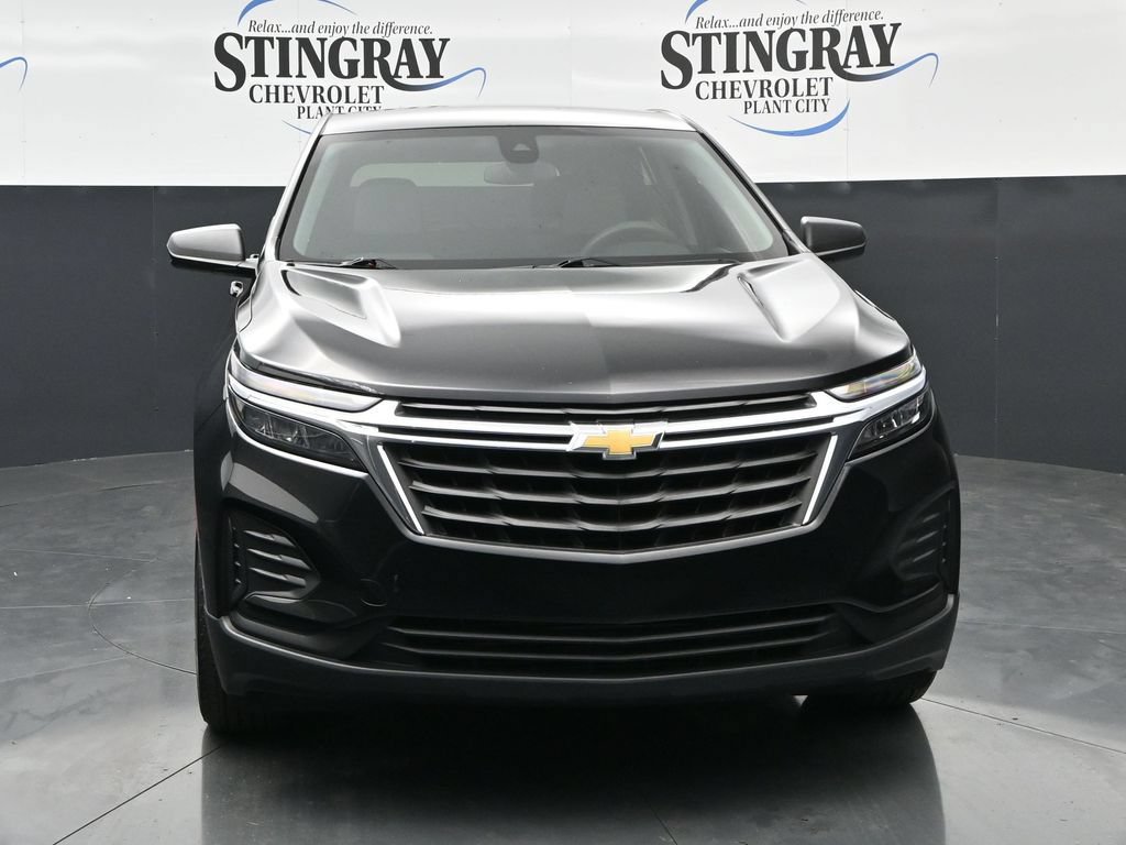 Used 2023 Chevrolet Equinox LS FWD image 2