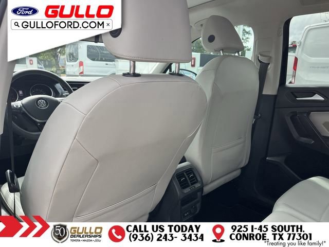 Used 2021 Volkswagen Tiguan SE w/ Panoramic Sunroof Package AWD/4WD image 16