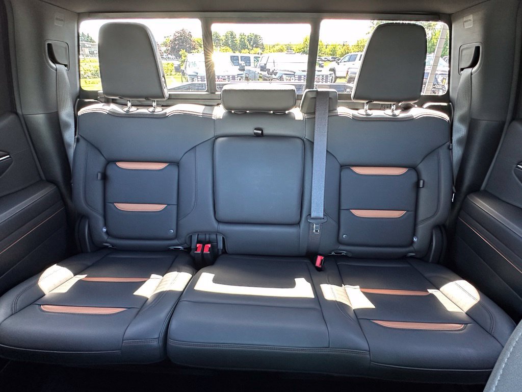 Certified 2024 GMC Sierra 1500 AT4 w/ Technology Package AWD/4WD image 29