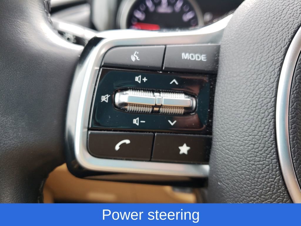 Used 2024 Kia Carnival EX image 15