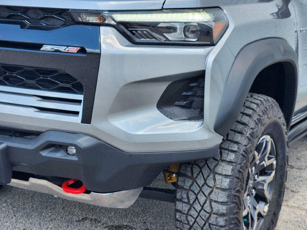 New 2026 Chevrolet Colorado ZR2 w/ Technology Package AWD/4WD image 7