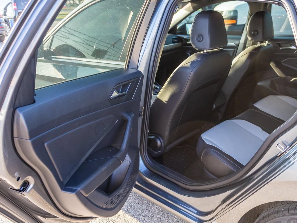 Used 2020 Volkswagen Jetta R-Line FWD image 43