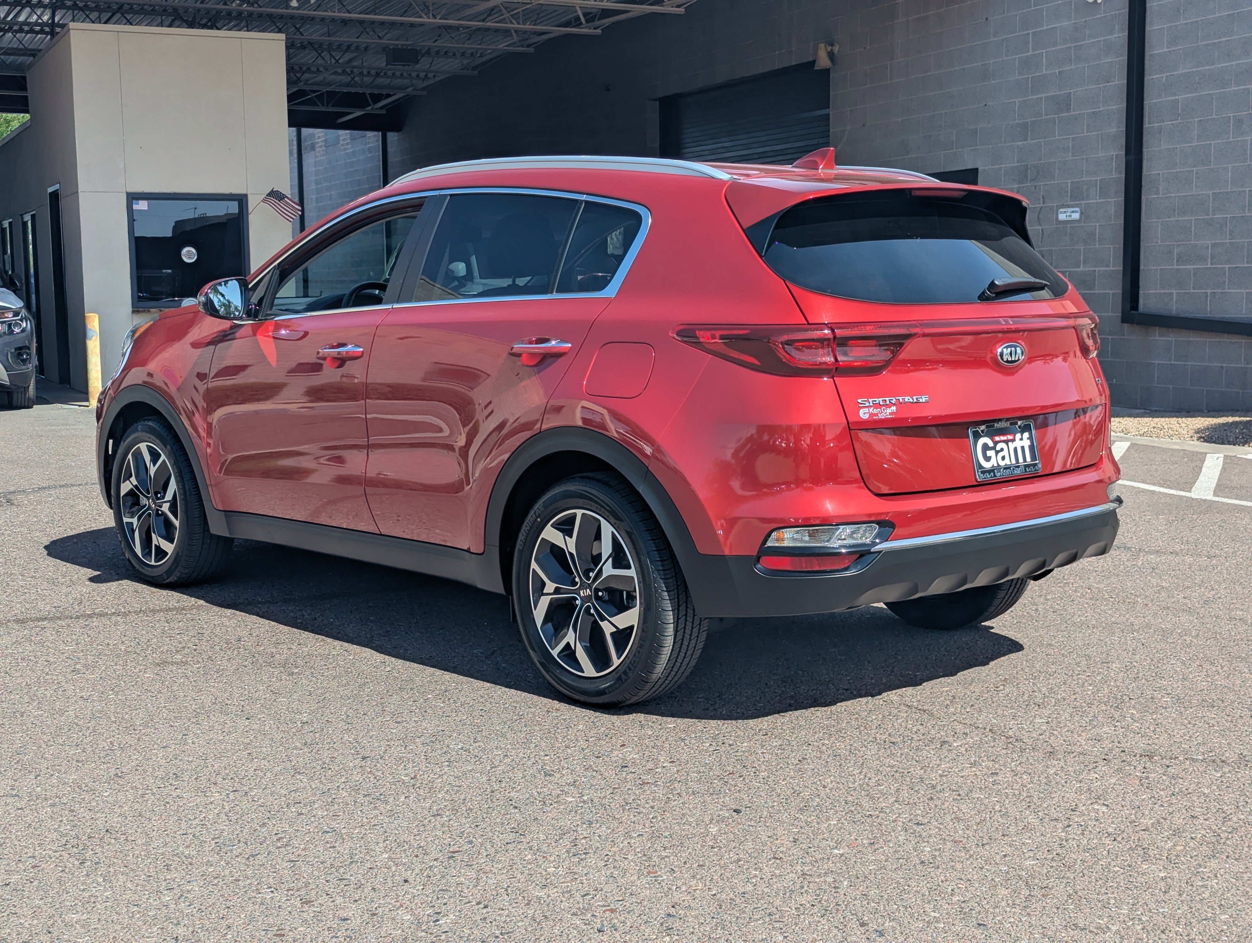 Used 2020 Kia Sportage EX FWD image 4