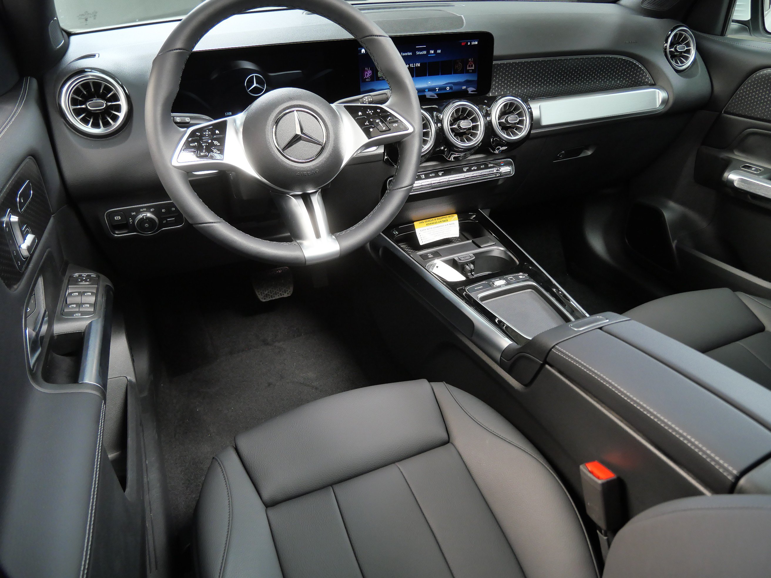 Certified 2026 Mercedes-Benz GLB 250 4MATIC image 2