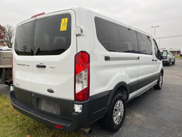 Used 2023 Ford Transit 350 XLT image 5